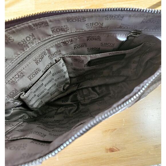 Michael Kors gently used VERY UNIQUE satchel - Picture 3 of 4